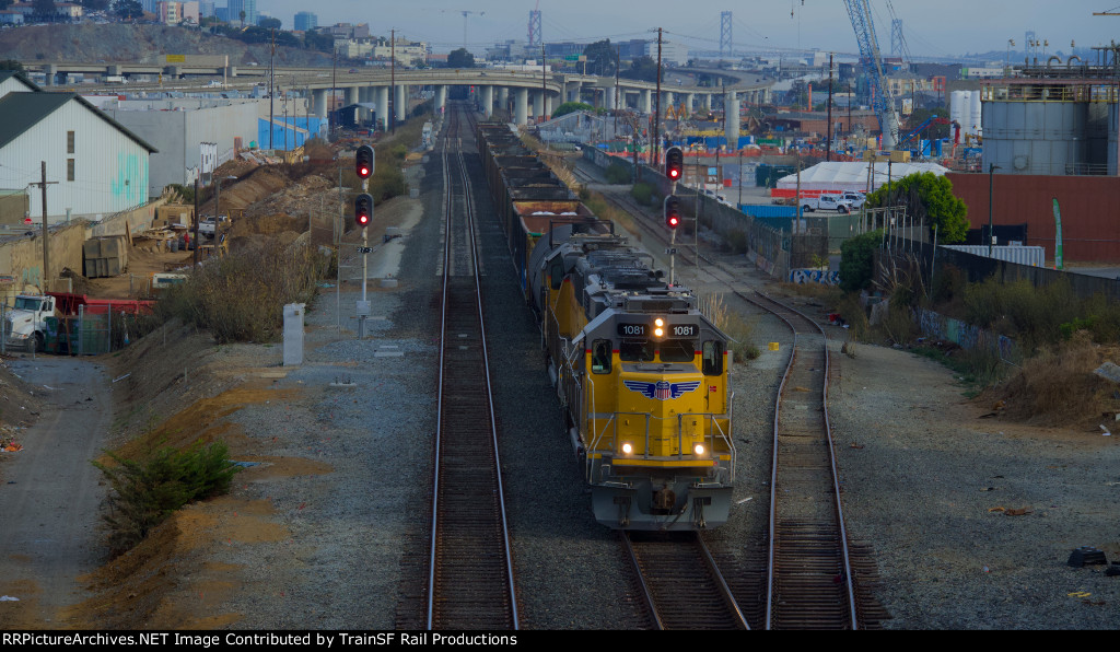 UP 1081 shoving to 22nd st